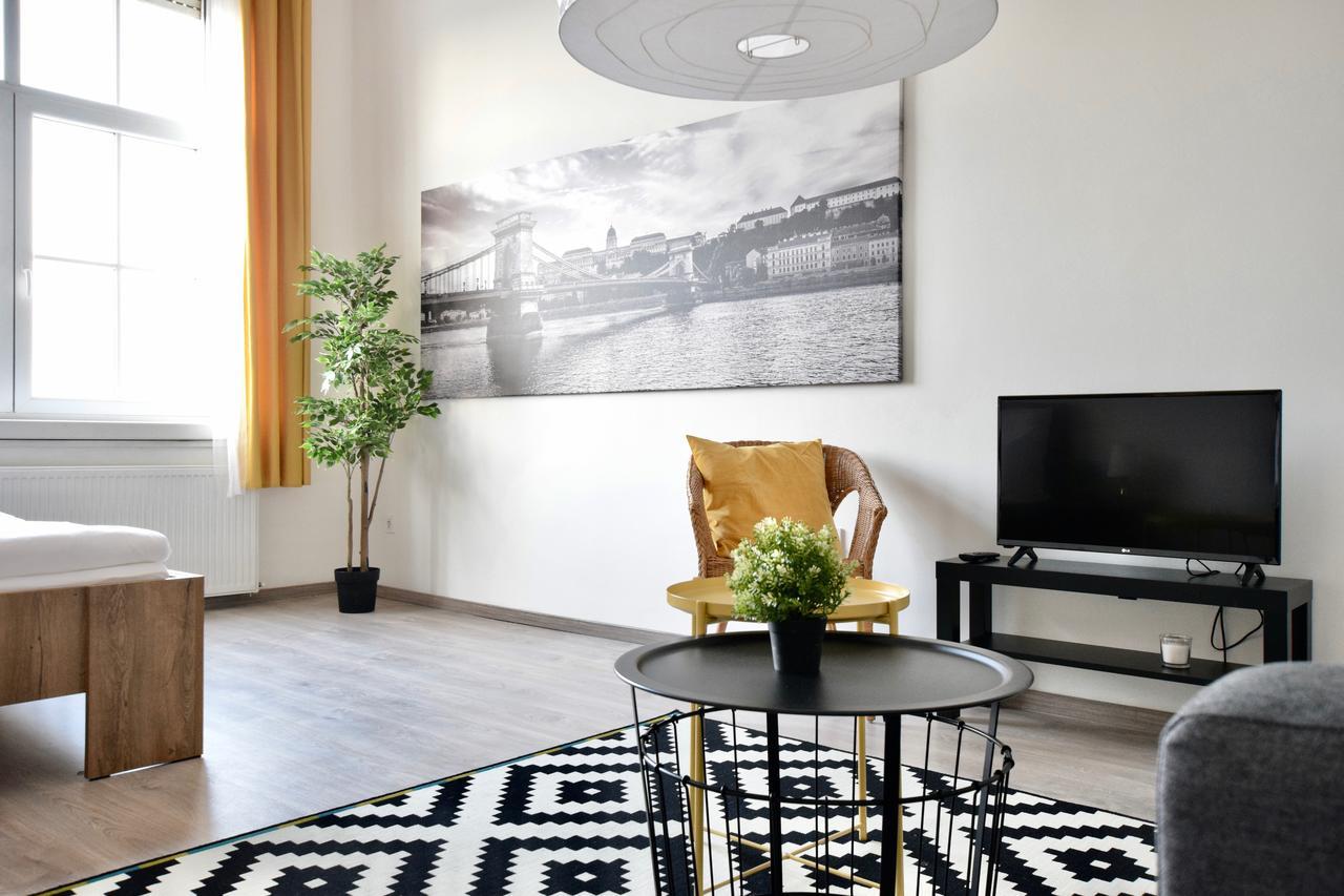 Standard Apartment By Hi5 - Bazilika Suite 부다페스트 외부 사진